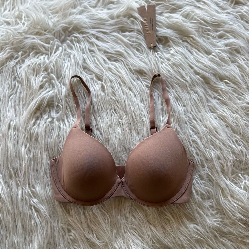 Skims Fits Everybody T-Shirt Bra Sienna Size 30D